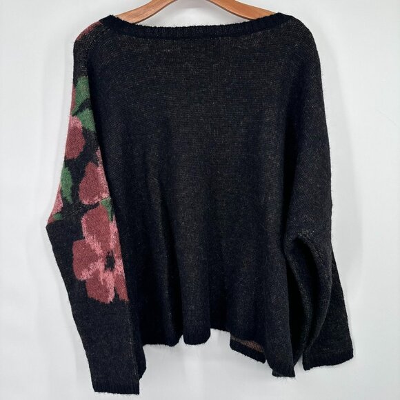 Andree By Unit Floral Sweater Black Flowers Size Medium oversized wool blend - Picture 9 of 12
